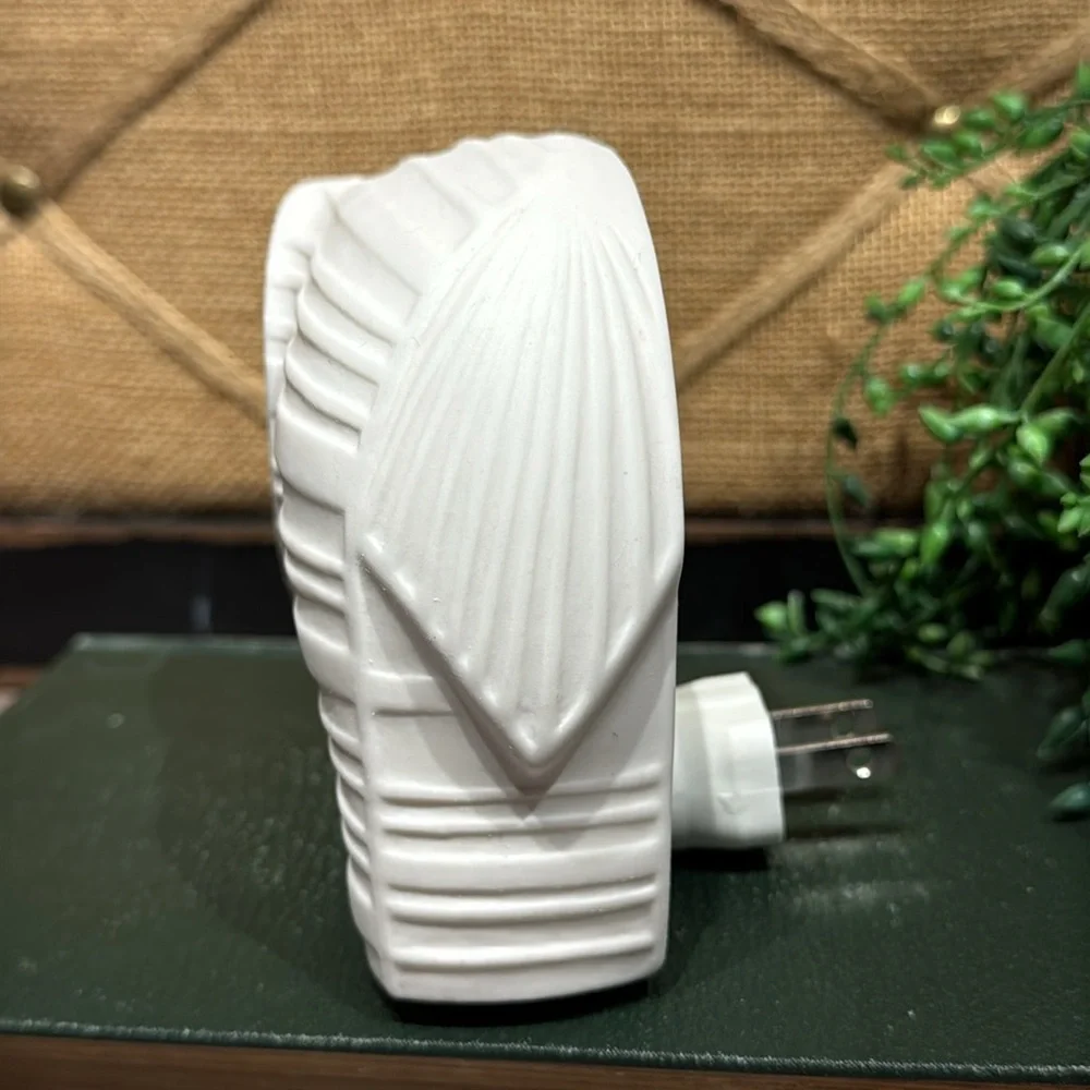 JONATHAN ADLER NIGHT LIGHT